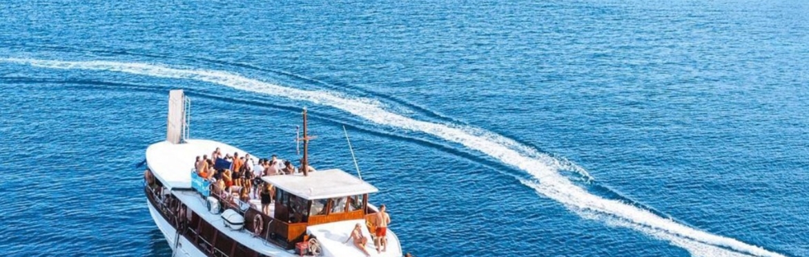 Split Boat Party