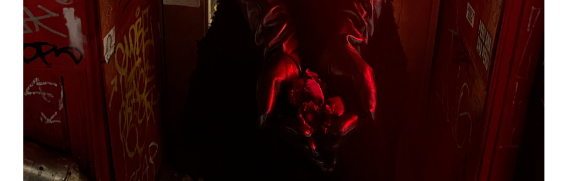 Becoming Blind (as a Bat): A Scented Storytelling Journey