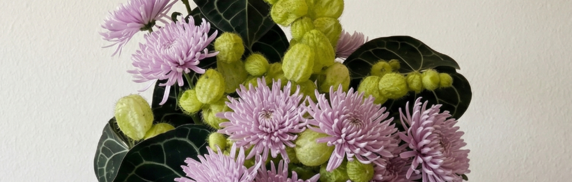 OCT 25 | Flower Design Workshop | Spooky Centerpiece