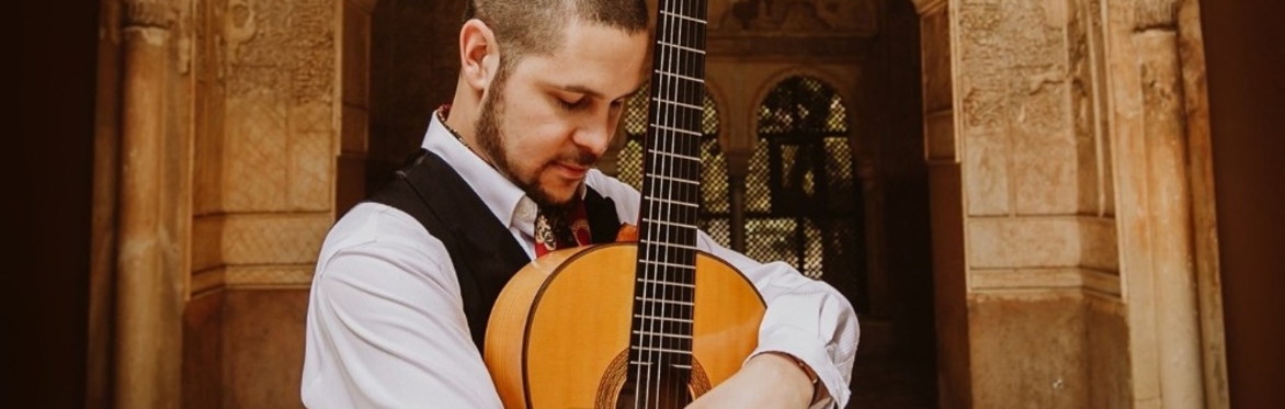 Flamenco guitarist