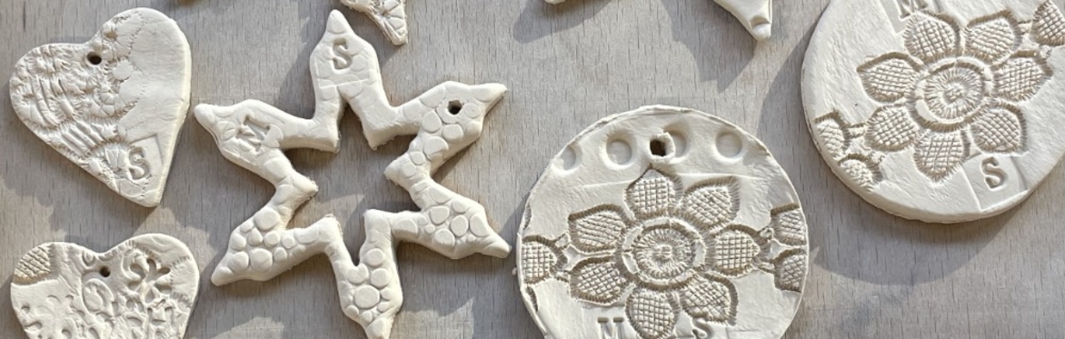 Christmas decorations out of paper porcelain