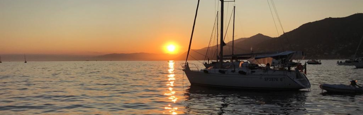 Aperitif at Sea - 3 hours - at Genoa on our "Best Shot" sail boat