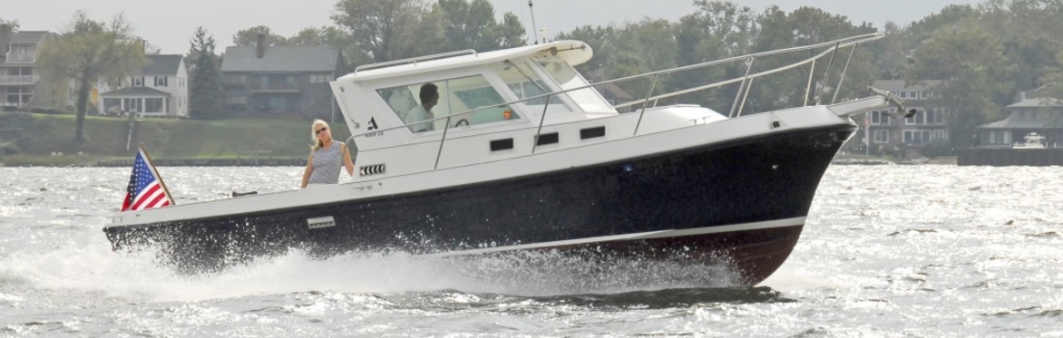 Albin 28 Power Boat