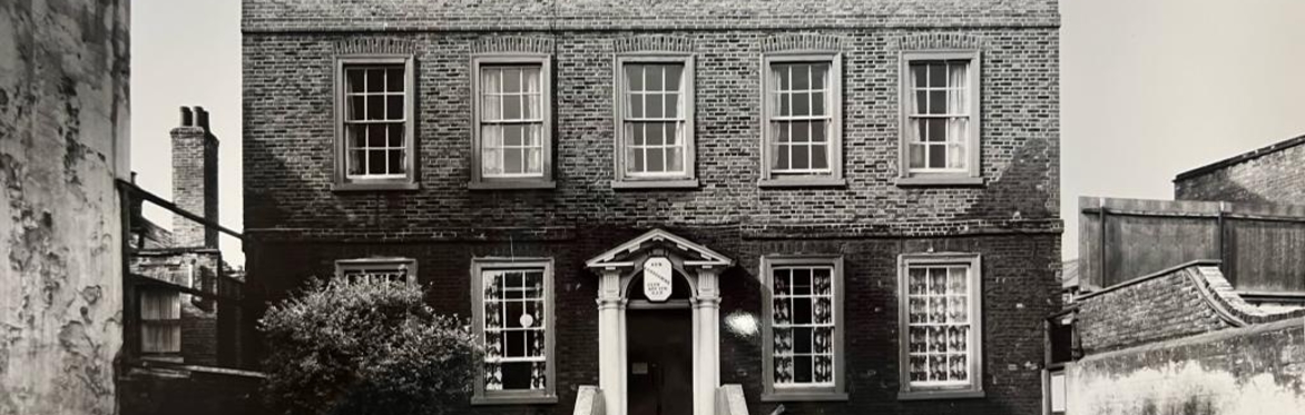 195 Mare Street - visit and festive social