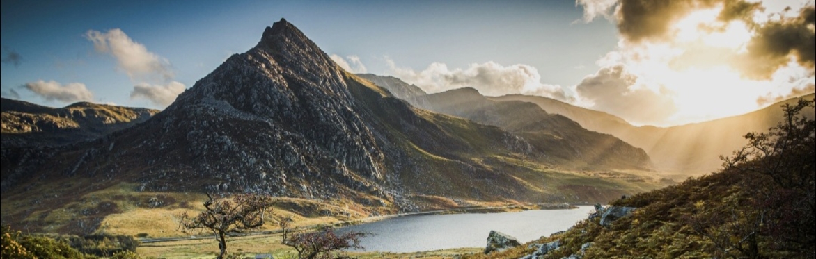 Snowdon ( Yr Wyddfa ) - 8 miles