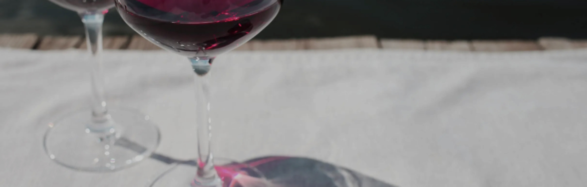 Wine Takeover Wednesday: Warm Weather & Chilled Reds