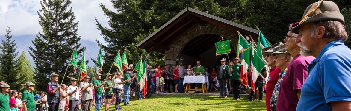 Raduno alpino a Prescedont