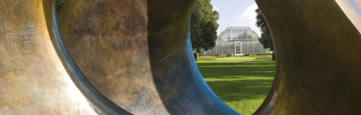 ПРОГУЛКА: ГЕНРИ МУР В KEW GARDENS