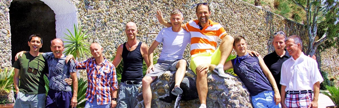 In Sonne, Wind & Wellen - GAY-TANTRA Urlaub & Seminar Ischia/IT