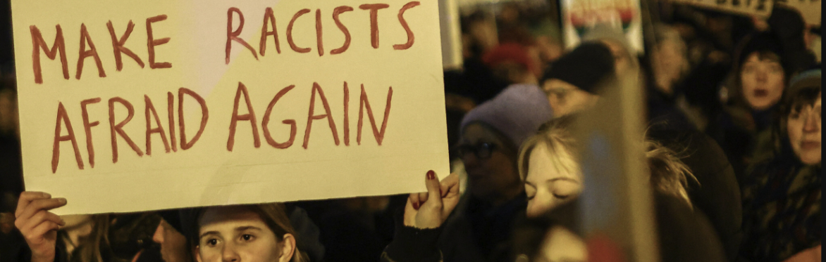 Protesters against the far-right