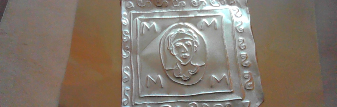 Summer Workshops - Embossing with Olivia