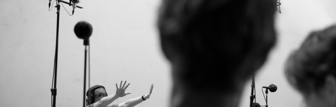Oli Kitching conducts Musarc in Ghent