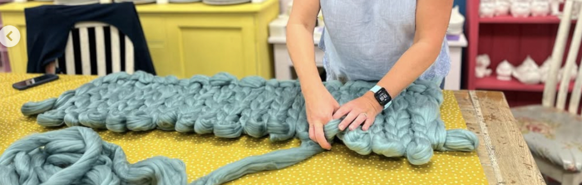 Create a GIANT throw- Arm knitting & Weaving Workshop