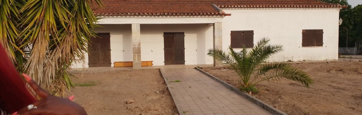 Femdom Villa Crowdfunding