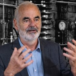 Can We Trust Scientists? Trustworthy Communication of Evidence in a Polarised World with Prof David Spiegelhalter