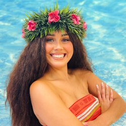 Playtime with the Island Princess 🌺