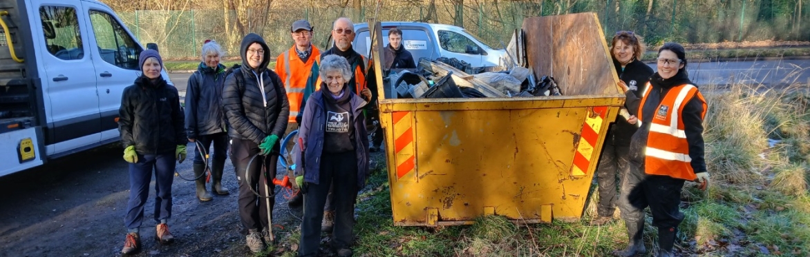 Volunteers in Carbrook Ravine haymeadows