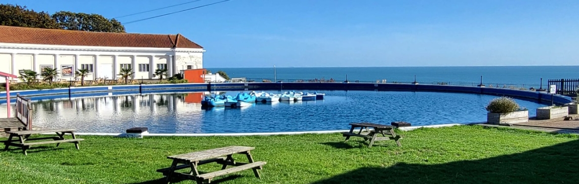 Boating Pool Photo