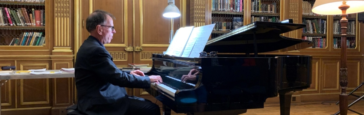 Recital by Roy Stratford, Marina Solarek and Kim Mackrell