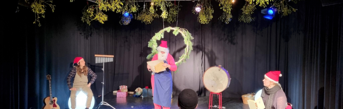 Spuk im Weihnachtsdorf