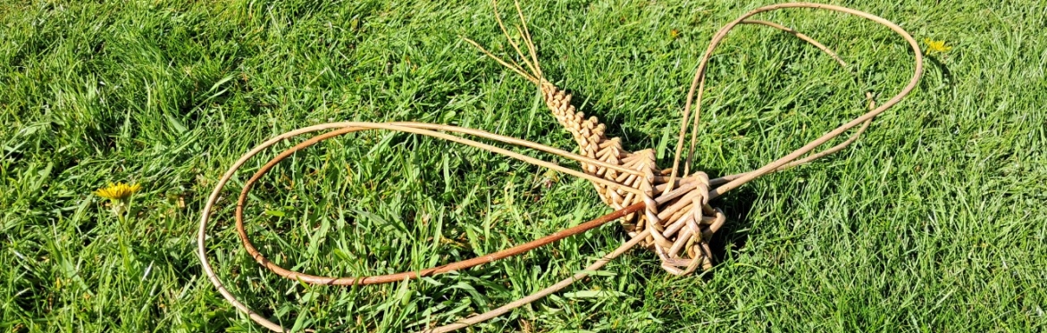 Woodcraft for Wellbeing - Willow Dragonfly Weaving