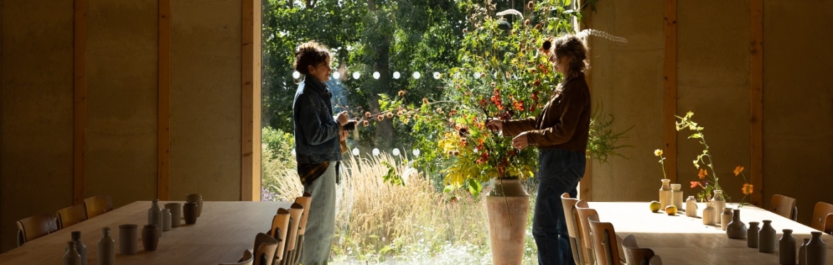 Naturalistic Flower Arranging Workshop with Aesme Studio