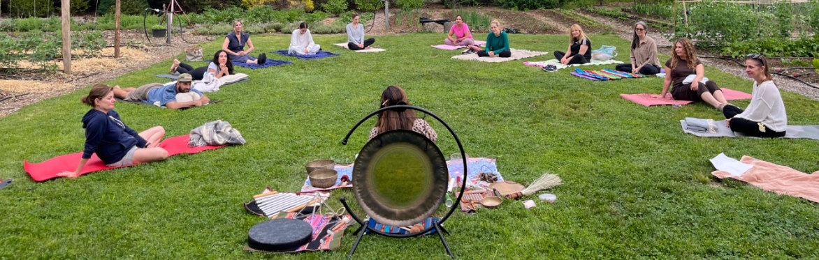 🌕 Full Moon Sound Bath with Beth Ricciardone