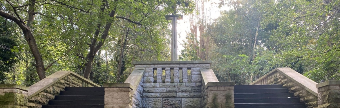 How We Remember the War Dead