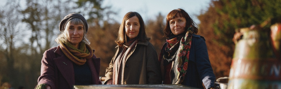 Live Music Concert: Three Idle Women (ABINGDON)