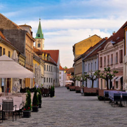 Bild: https://www.urlaubsguide.de/kroatien/varazdin/