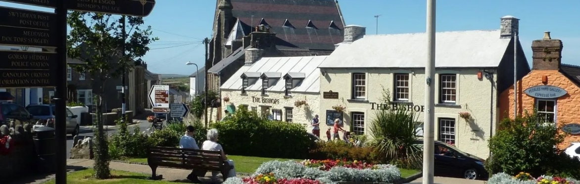 🏛️ A Day of Heritage – Coach Club in St Davids