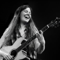 Liz Jones live in Oxford