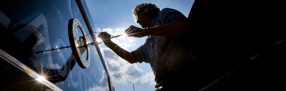How to paint your boat - learn all you need to know from Phil Speight MBE