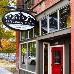 O-Town Eats sign