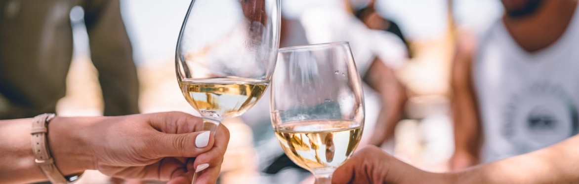£18 for 8 Wines: Summer Socials