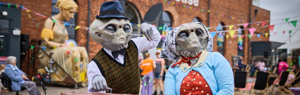 TRANSFORMATIONS EXPLORE: Walkabout Acting with Highly Sprung