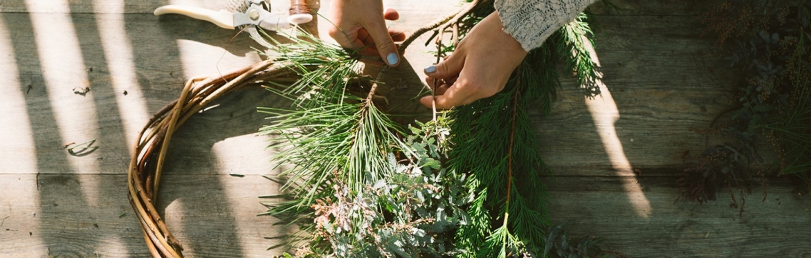 Children's Christmas Wreath and Decoration Workshop