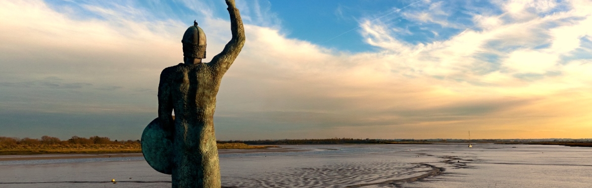 Brythnoth Statue and mudflats Maldon John Guiver Credit March 2021 DSC00104_1