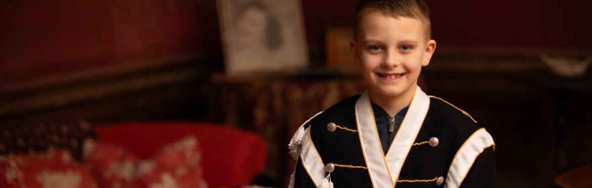 Servants in Training:  A 1930s Family Adventure