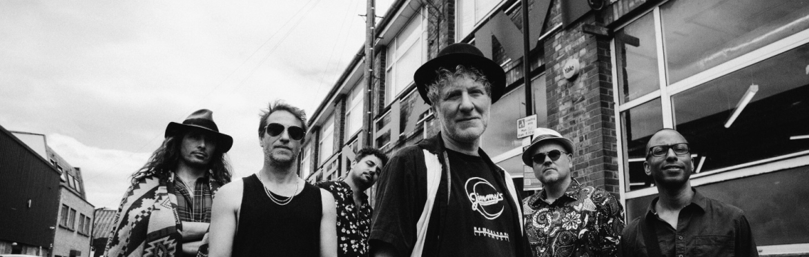 Dom Pipkin & The Ikos