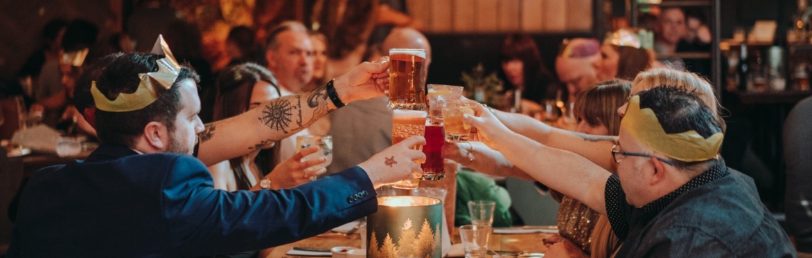Buy tickets – Christmas Party – The Red Lion, Whiteleaf
