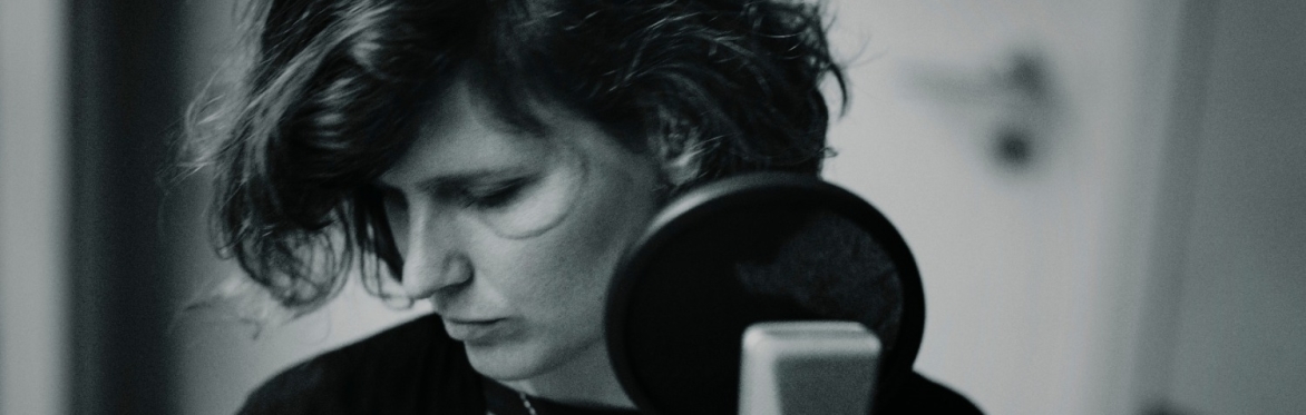 Marketa Foukalova (Live Music and Poetry: CZECHIA)