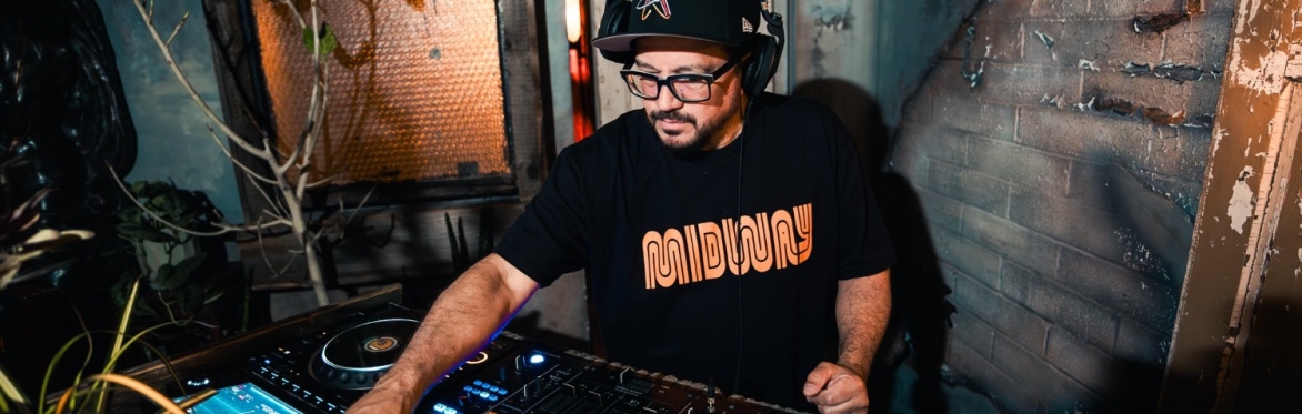 Mark Farina w/ DJ Jah Karma, DJ G$ at The Far Out Lounge