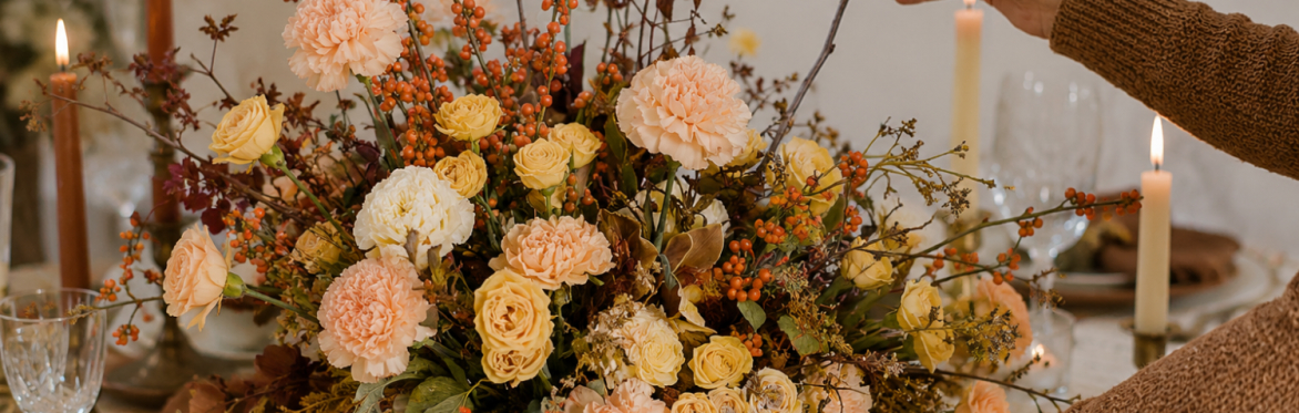 Gathered & Gorgeous: A Thanksgiving Floral Tablescape