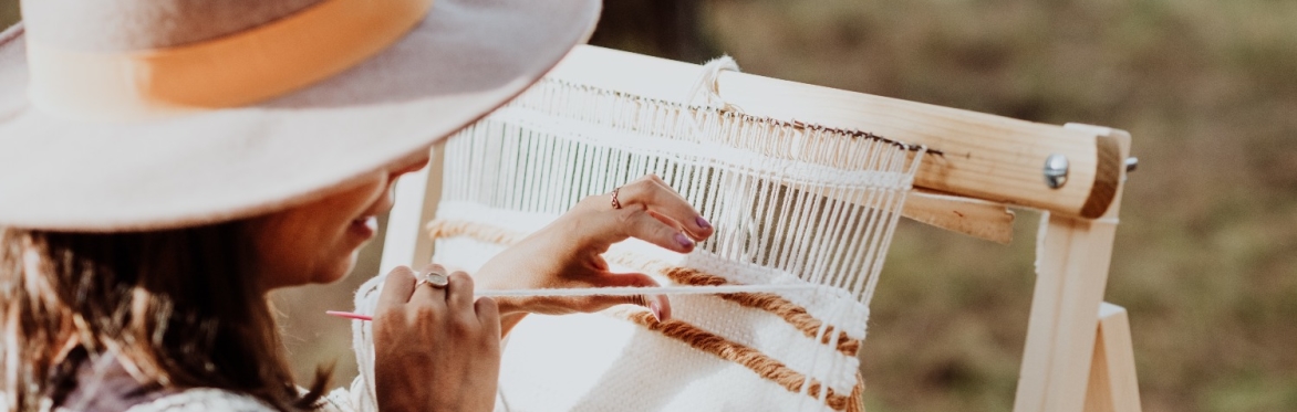 Painting with Yarns