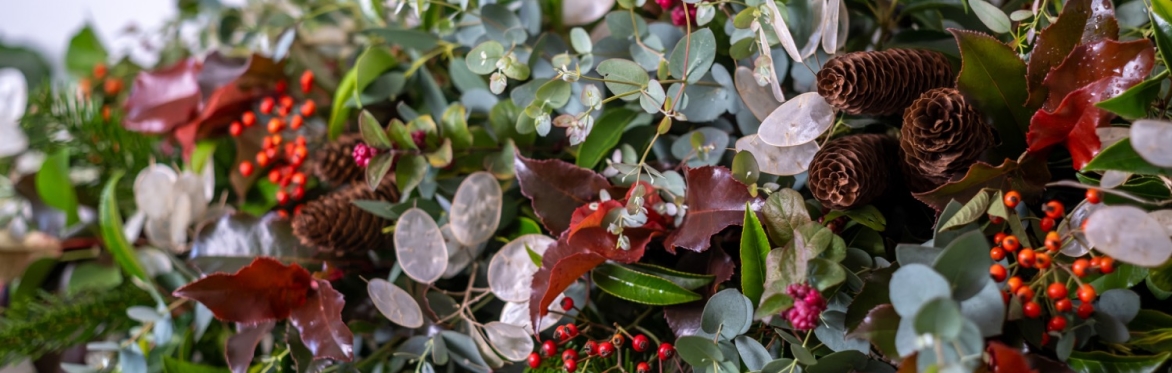 The Holly and the Vine - Wreath Workshop