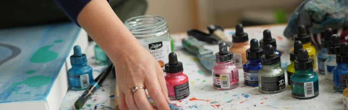 EXPLORE PAINTING WITH ACRYLIC INKS