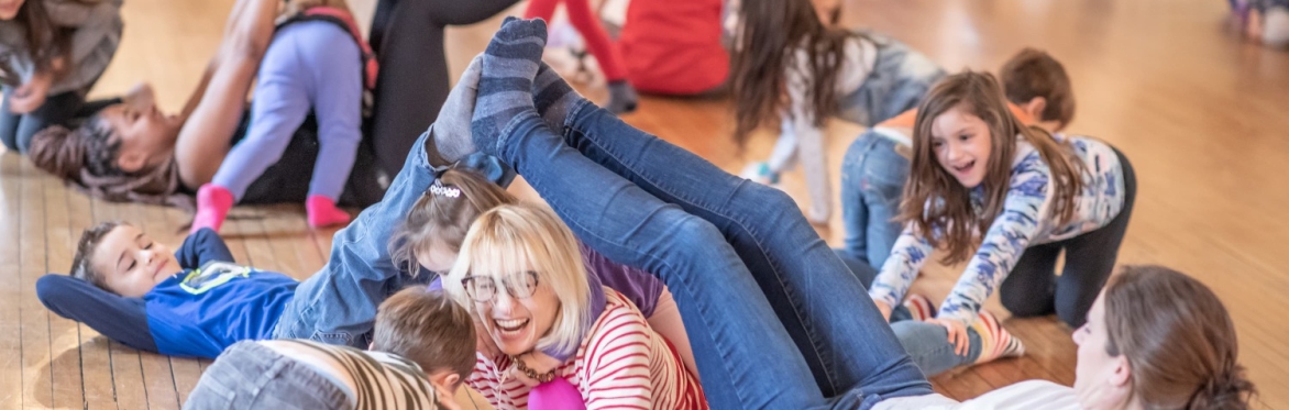 Family Workshop with the renowned Pilobolus Dance Company