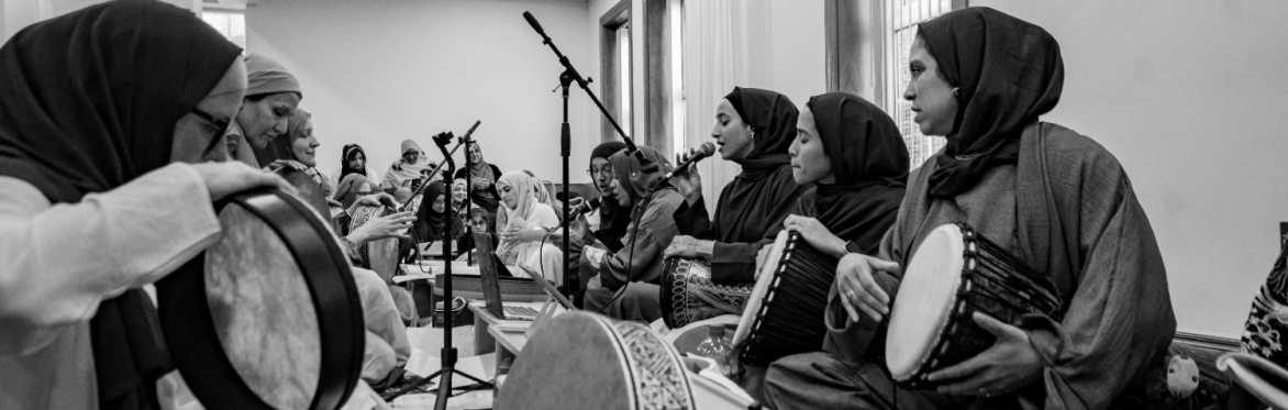 Ladies of Light: Women around the Beloved ﷺ