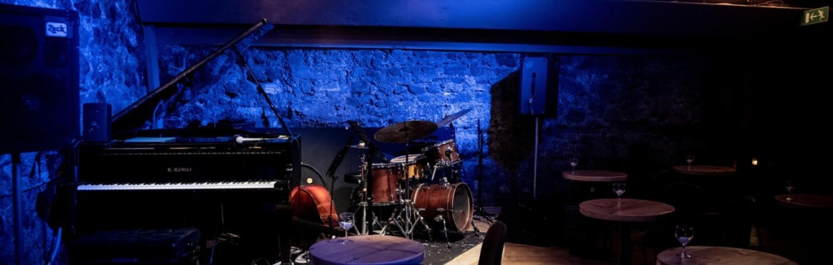 Aperitivo e musica live all'Arciliuto - Roma